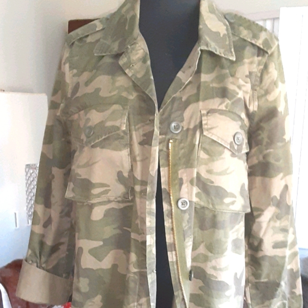 EUC LIGH CAMO JACKET/SHIRT WITH ZIPPER & BUTTONS